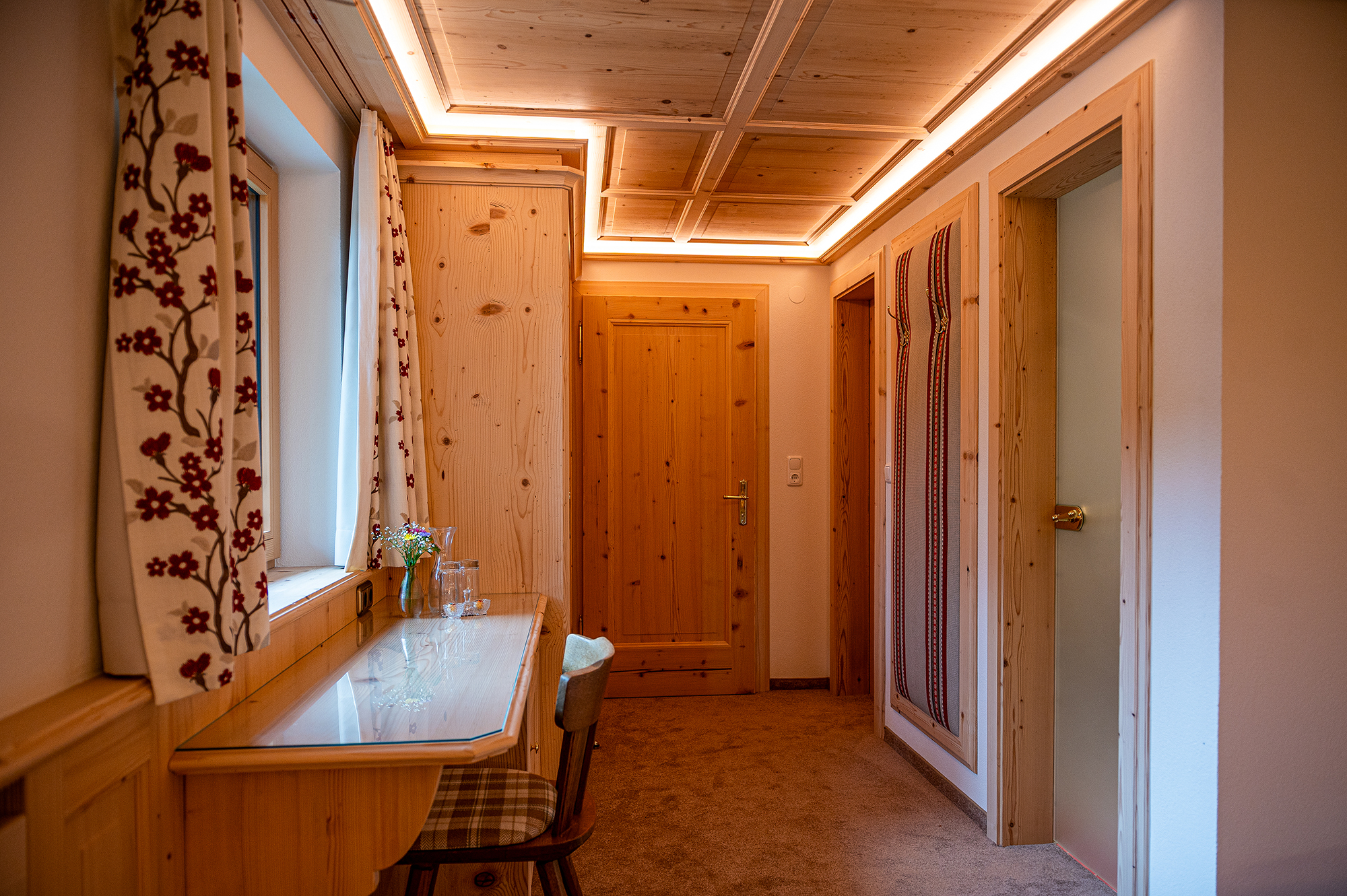 AlpenRose Doppelzimmer Dachschräge