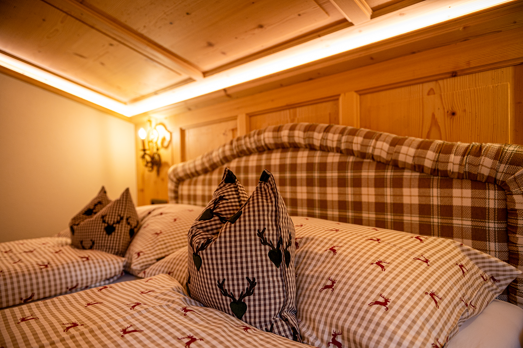 AlpenRose Doppelzimmer Dachschräge