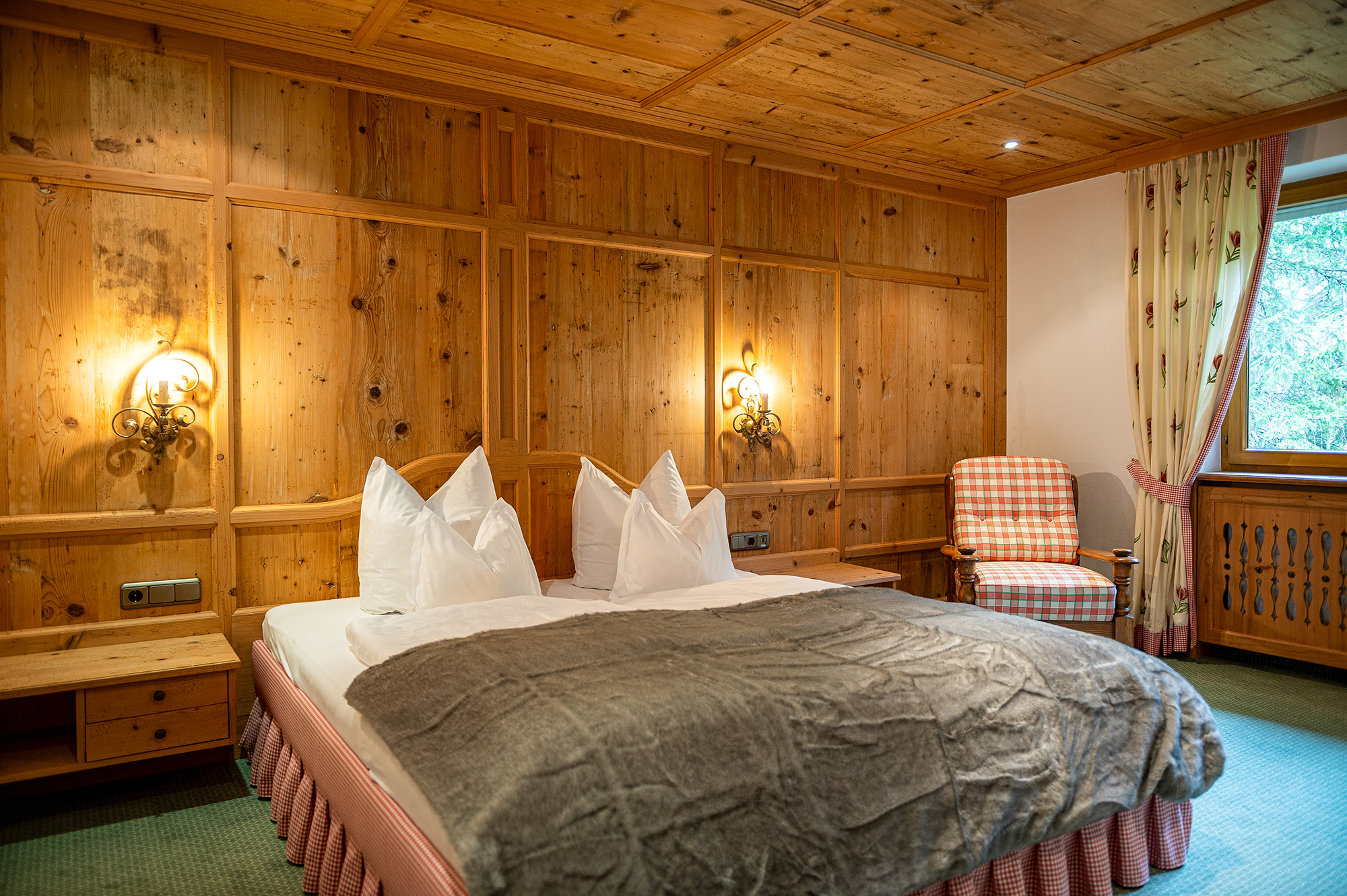 AlpenRose Doppelzimmer Lechbach